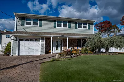 1 Freedom Court, Babylon, NY 11702 - Photo 1