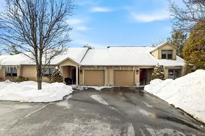 882 Heritage Hills #D, Somers, NY 10589 - Photo 1