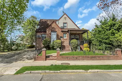 33 Cleveland Street, Valley Stream, NY 11580 - Photo 1