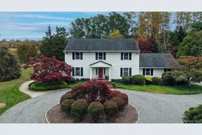 12 Briarwood Court, Saint James, NY 11780 - Photo 1