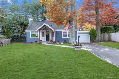 16 Piermont Court, Melville, NY 11747 - Photo 1