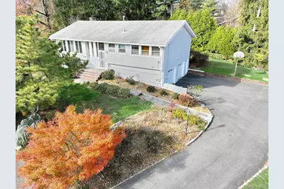 32 Berry Court, Tappan, NY 10983 - Photo 1