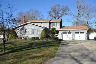 27 Albright Rd, Coram, NY 11727 - Photo 2