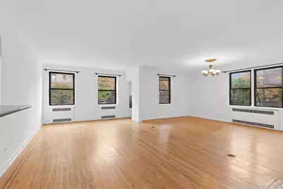 69-40 Yellowstone Boulevard #121, Forest Hills, NY 11375 - Photo 1