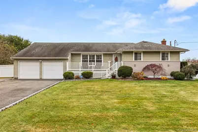 6 Sunny Lane, Bay Shore, NY 11706 - Photo 1