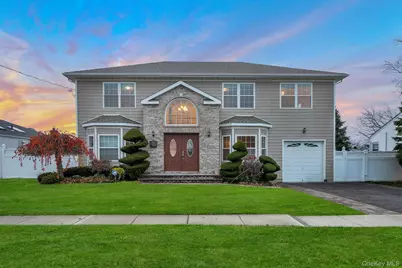 134 10 Th Street, Hicksville, NY 11801 - Photo 1