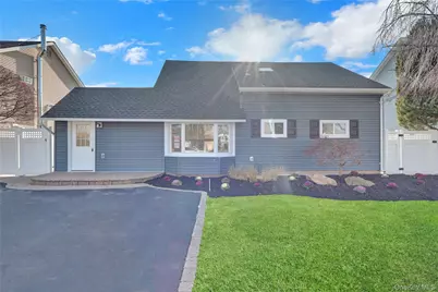 21 Piper Lane, Levittown, NY 11756 - Photo 1