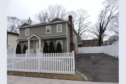9 Bainbridge Street, Roosevelt, NY 11575 - Photo 1