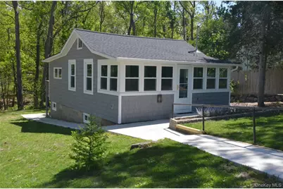 4 Wyandanch Trail, Ridge, NY 11961 - Photo 1