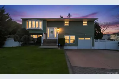 178 Missouri Avenue, Bay Shore, NY 11706 - Photo 1