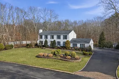39 Foreston Circle, Manorville, NY 11949 - Photo 1