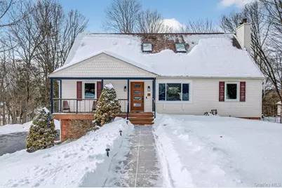 5 Larch Court, Poughkeepsie, NY 12603 - Photo 1
