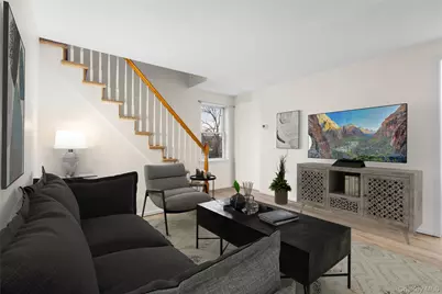 17 Fairview Street #A, Huntington, NY 11743 - Photo 4