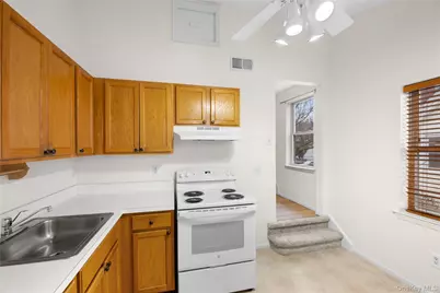 17 Fairview Street #A, Huntington, NY 11743 - Photo 8