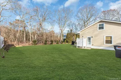 79 School Street, Hampton Bays, NY 11946 - Photo 24
