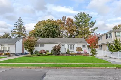 527 Spruce Lane, East Meadow, NY 11554 - Photo 1