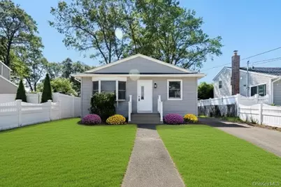 792 Glendale Road, West Babylon, NY 11704 - Photo 1