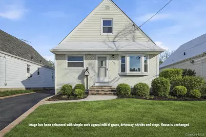 537 8th Avenue, New Hyde Park, NY 11040 - Photo 1