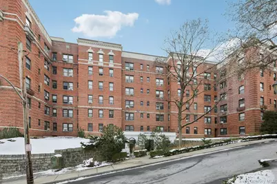 1 Broad Parkway #2P, White Plains, NY 10601 - Photo 1