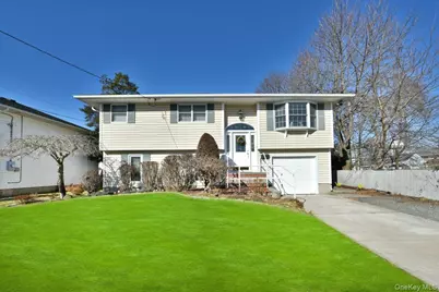 255 Brookside Court, Copiague, NY 11726 - Photo 1