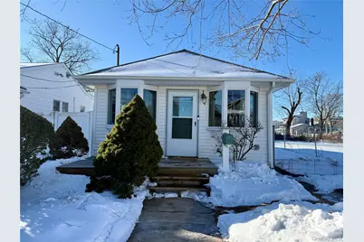 3 Sperry Street W, East Rockaway, NY 11518 - Photo 1