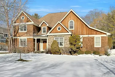 14 Pond Hollow Court, Pleasantville, NY 10570 - Photo 1