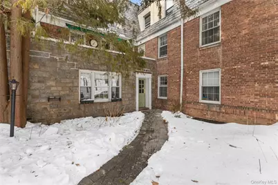 74 Pinewood Road #2F, Hartsdale, NY 10530 - Photo 1