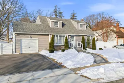 30 Linwood Place, Massapequa Park, NY 11762 - Photo 1