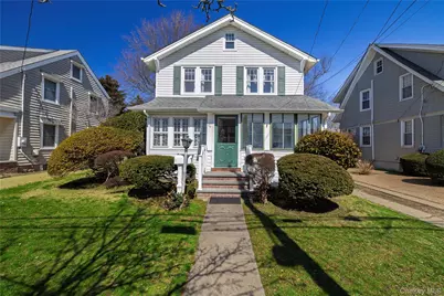 65 Jarvis Place, Lynbrook, NY 11563 - Photo 1