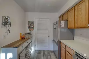 256 Quassaick Ave, New Windsor, NY 12553 - Photo 12