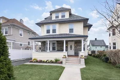 16 Badeau Place, New Rochelle, NY 10801 - Photo 1
