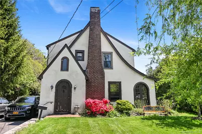 365 Old Mamaroneck Road, White Plains, NY 10605 - Photo 1