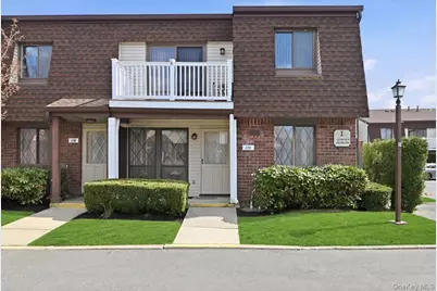 115 Clubhouse Drive, Copiague, NY 11726 - Photo 1