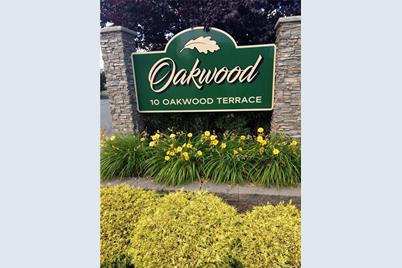 10 Oakwood Terrace #50 - Photo 1