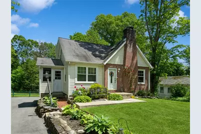 137 Vassar Road, Poughkeepsie, NY 12603 - Photo 1