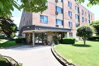 420 Palisade Avenue #2M, Yonkers, NY 10703 - Photo 1