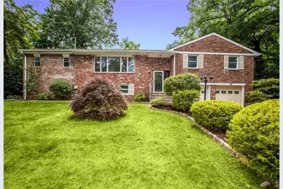 454 Pinebrook Boulevard, New Rochelle, NY 10804 - Photo 1