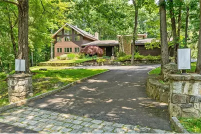 21 Cottonwood Lane, Briarcliff Manor, NY 10510 - Photo 1