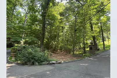 Laurel Cove Road, Oyster Bay, NY 11771 - Photo 1