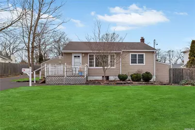 8 New Road, Ronkonkoma, NY 11779 - Photo 1