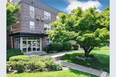 530 Dubois Ave #16C, Valley Stream, NY 11581 - Photo 1