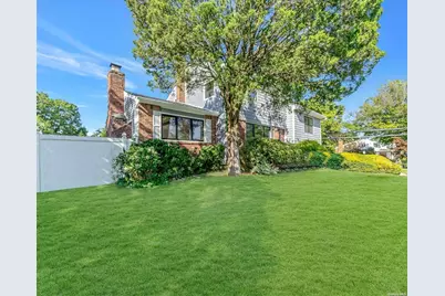 2 Garnet Lane, Plainview, NY 11803 - Photo 1