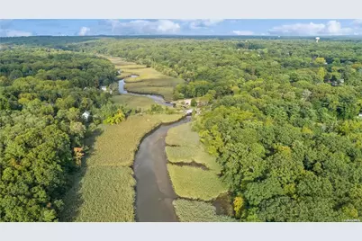 28 Whitney Gate, Smithtown, NY 11787 - Photo 1