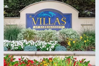 511 Narragansett Villas Drive #511, Lindenhurst, NY 11757 - Photo 1