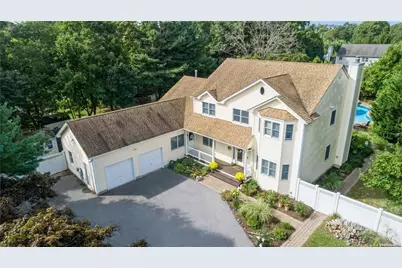 11 Kemp Court, East Islip, NY 11730 - Photo 1