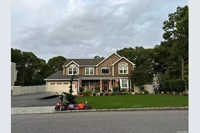 110 Main Avenue, Lake Grove, NY 11755 - Photo 1