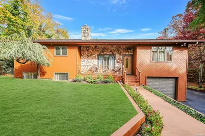 111 Pennsylvania Avenue, Medford, NY 11763 - Photo 1