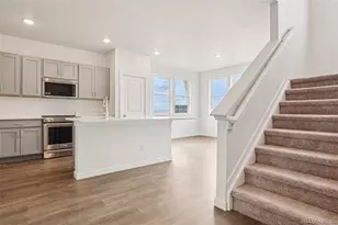 24141 E 54th Pl, Aurora, CO 80019 - Photo 4
