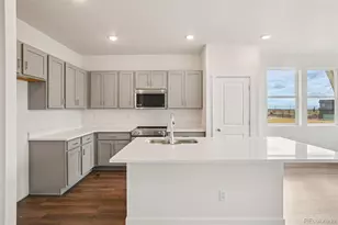 24141 E 54th Pl, Aurora, CO 80019 - Photo 10