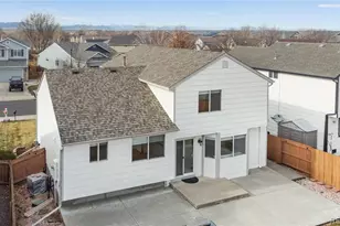 11589 River Run Cir, Commerce City, CO 80640 - Photo 36
